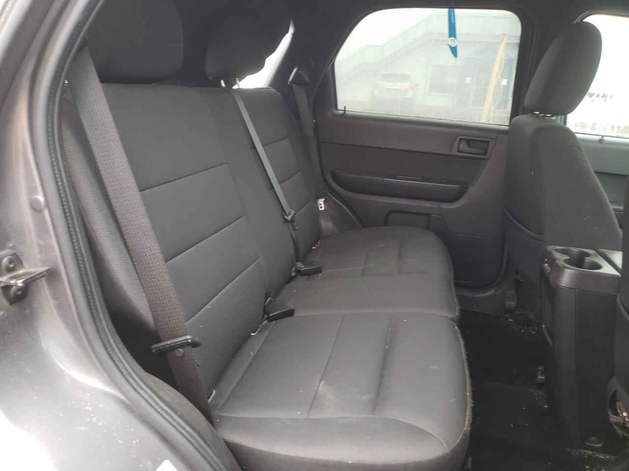Photo 6 from auction – 2011 FORD ESCAPE XLT with VIN 1FMCU0DG3BKB87004