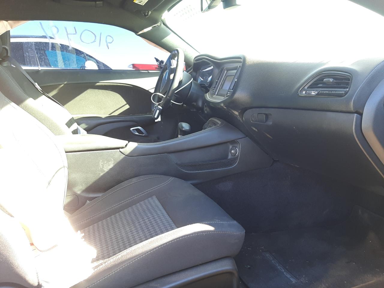 Photo 5 from auction – 2017 DODGE CHALLENGER with VIN 2C3CDZAG4HH573092
