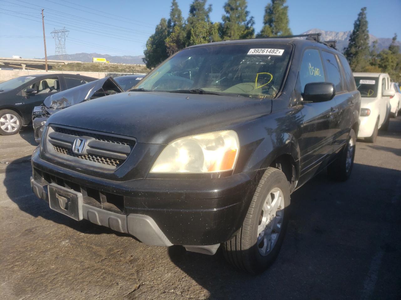 Photo 2 from auction – 2005 HONDA PILOT EX with VIN 2HKYF18405H551327