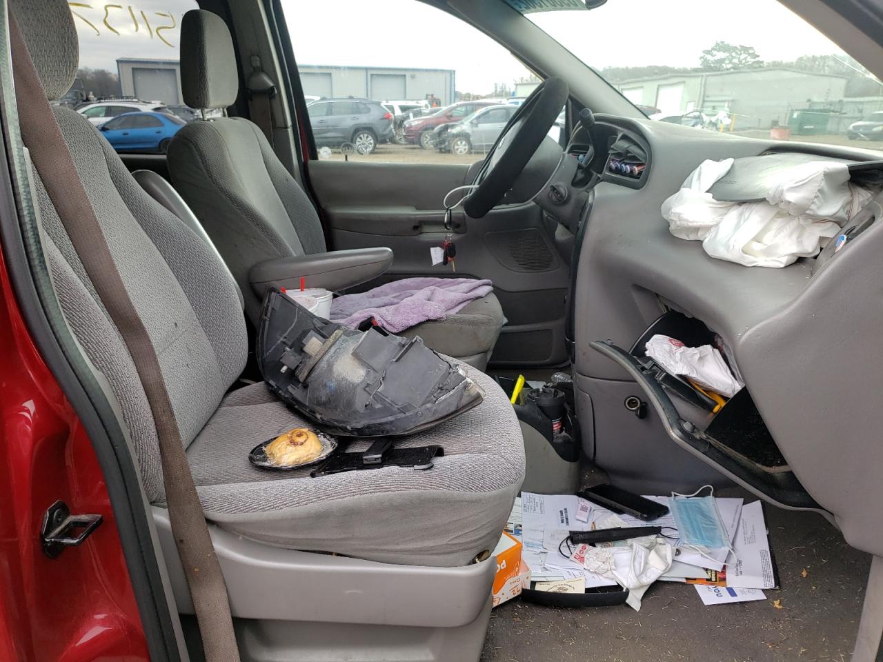 Photo 5 from auction – 2002 FORD WINDSTAR with VIN 2FMDA52442BB75702