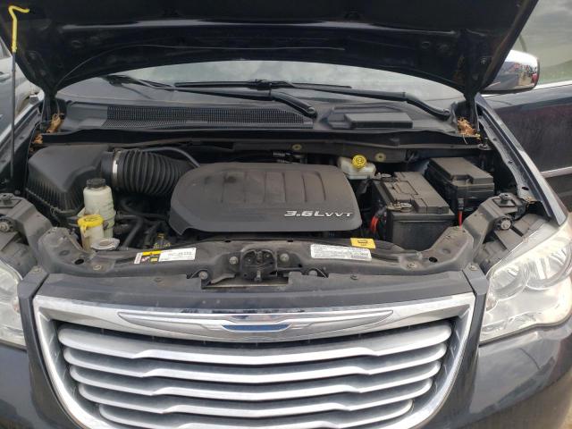Photo 7 from auction – 2013 CHRYSLER TOWN & COU with VIN 2C4RC1CG4DR624036