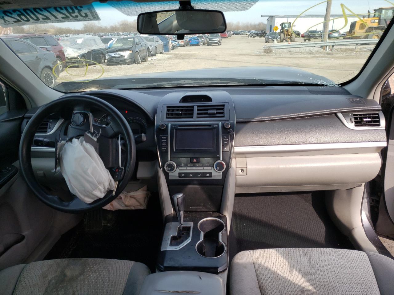 Photo 9 from auction – 2013 TOYOTA CAMRY L with VIN 4T4BF1FK6DR328674