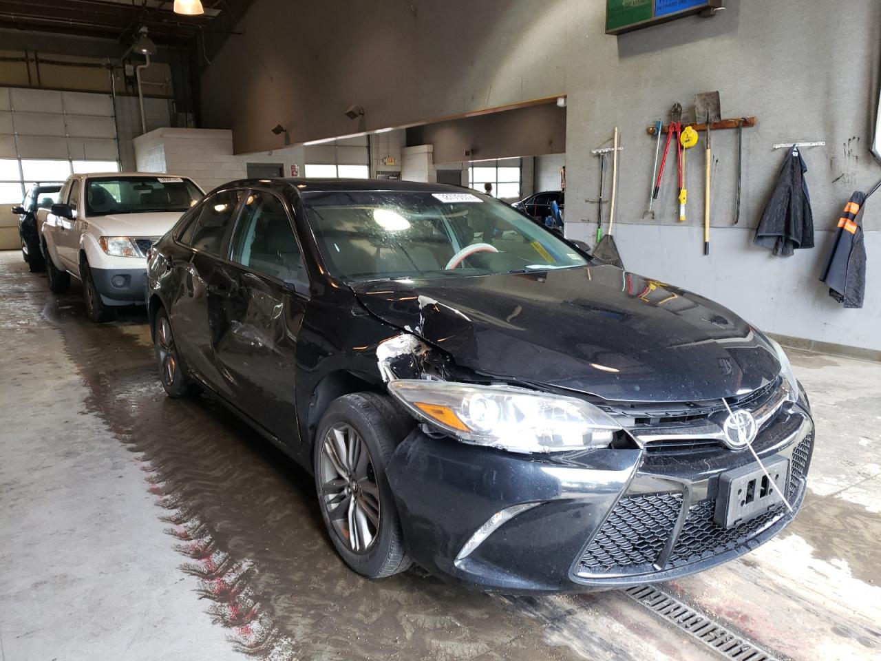 Photo 1 from auction – 2016 TOYOTA CAMRY LE with VIN 4T1BF1FK6GU257975