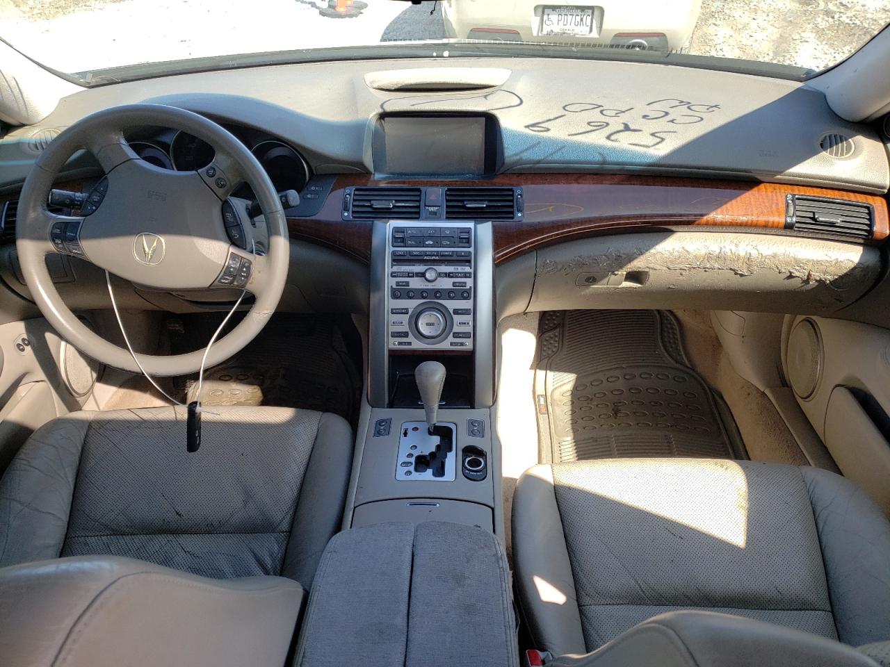 Photo 9 from auction – 2006 ACURA RL with VIN JH4KB165X6C005269
