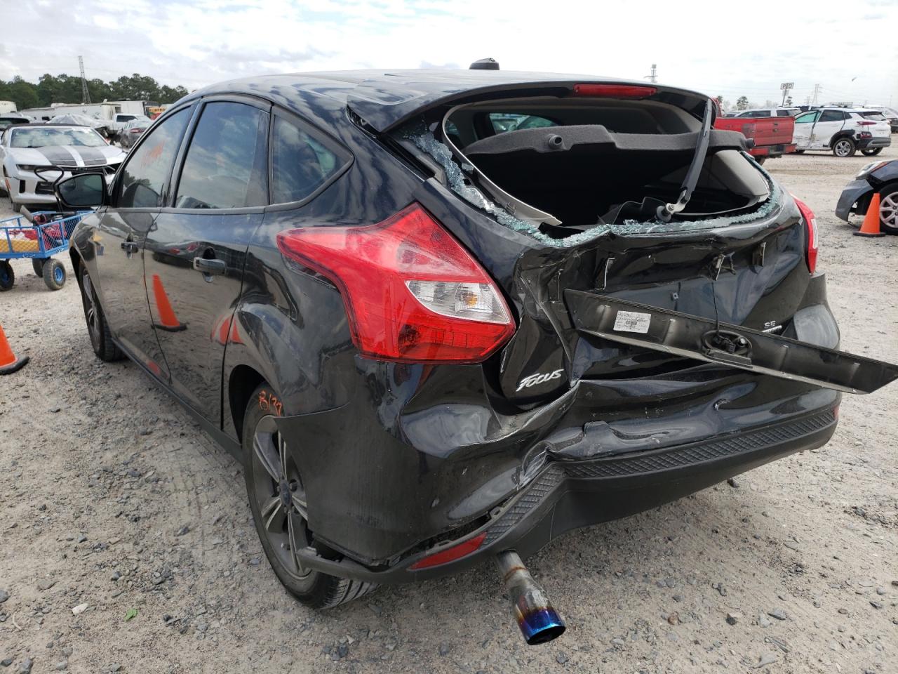 Photo 3 from auction – 2014 FORD FOCUS SE with VIN 1FADP3K22EL398336