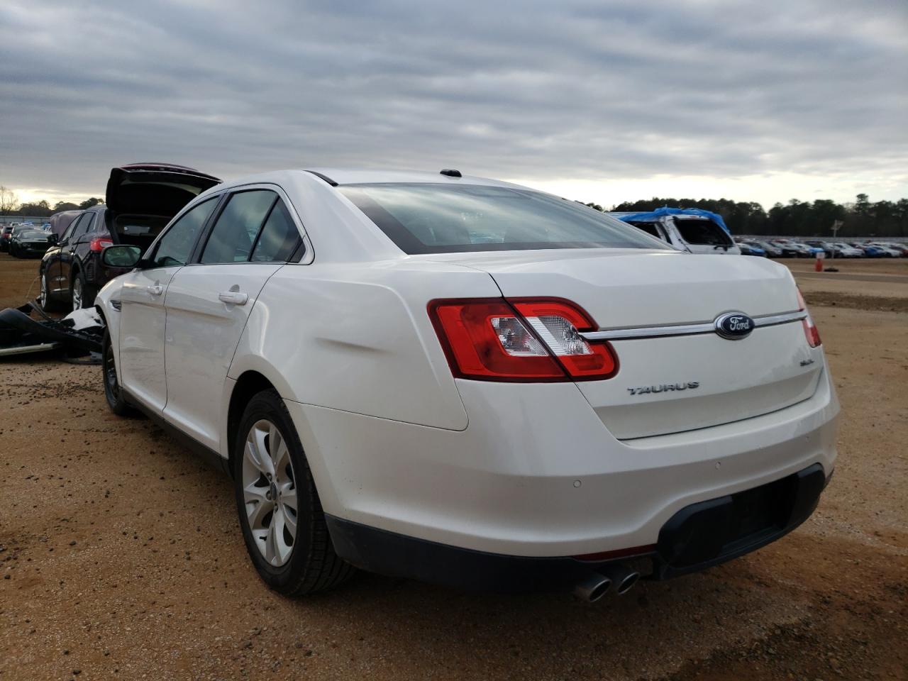 صورة رقم 3 من المزاد - 2010 FORD TAURUS SEL مع VIN 1FAHP2EW8AG145051