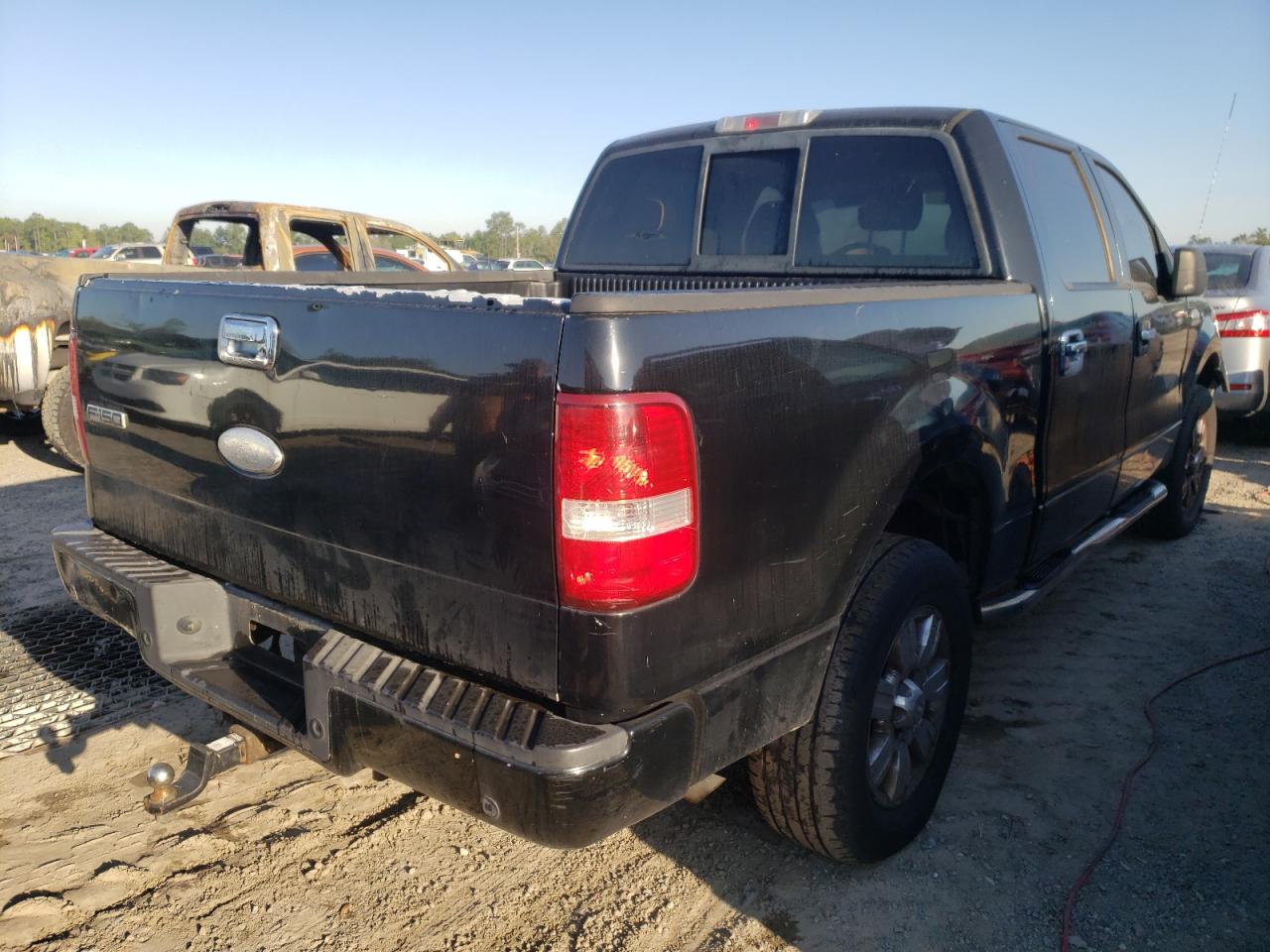 Photo 4 from auction – 2006 FORD F150 SUPER with VIN 1FTRW14W66KD94367