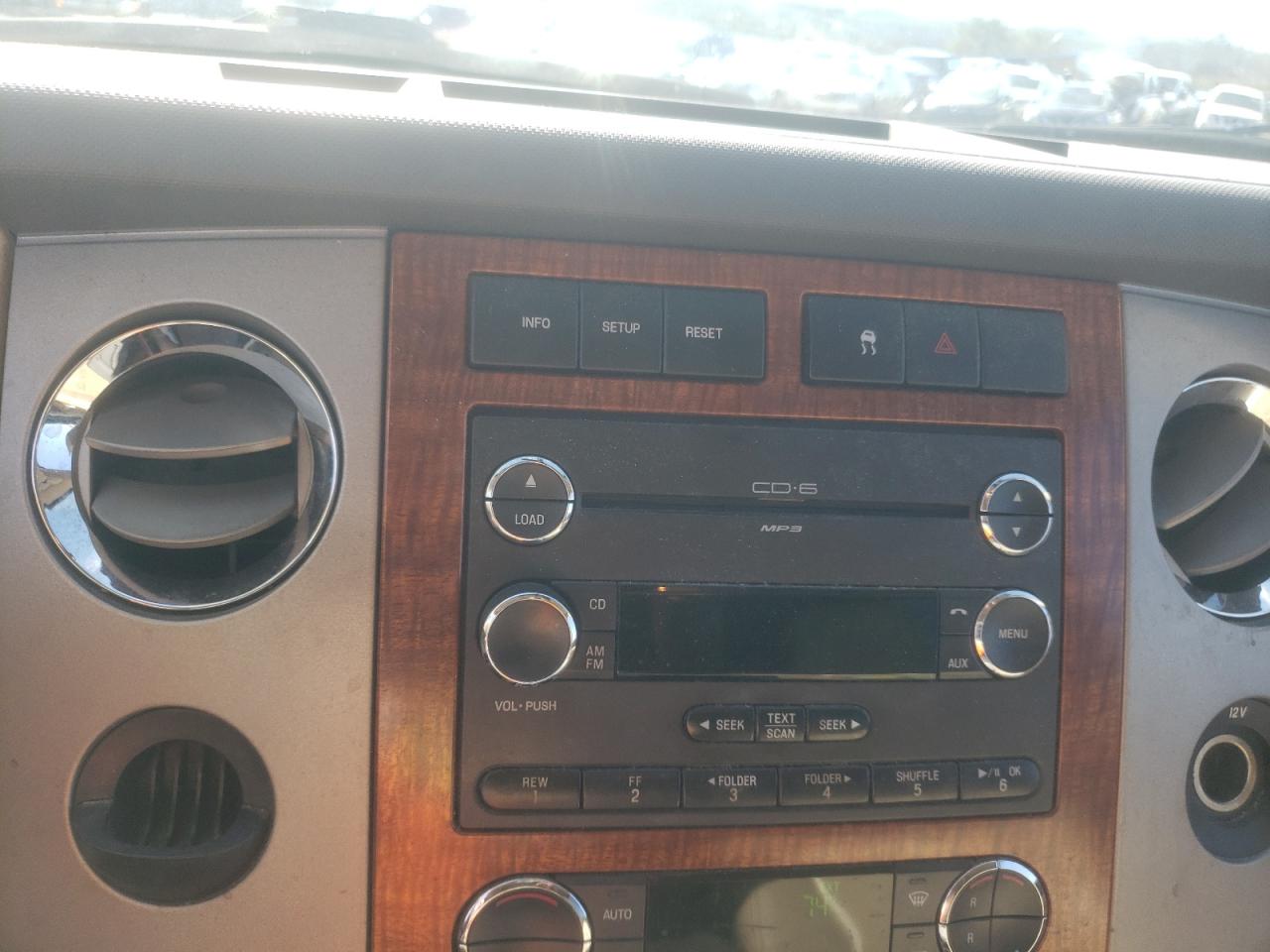 Photo 9 from auction – 2008 FORD EXPEDITION with VIN 1FMFU17528LA48482