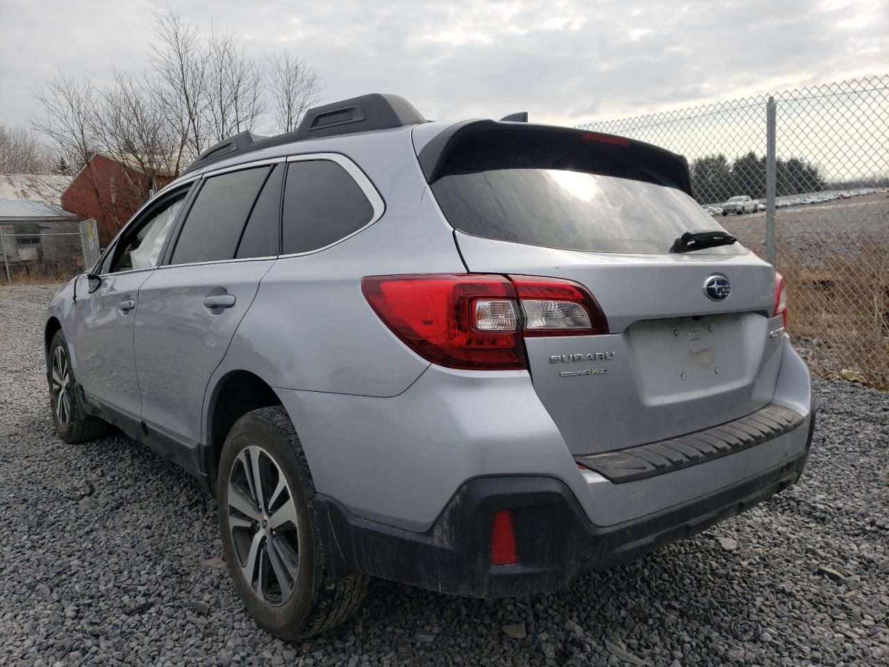 Photo 3 from auction – 2018 SUBARU OUTBACK 2. with VIN 4S4BSAKC1J3384639
