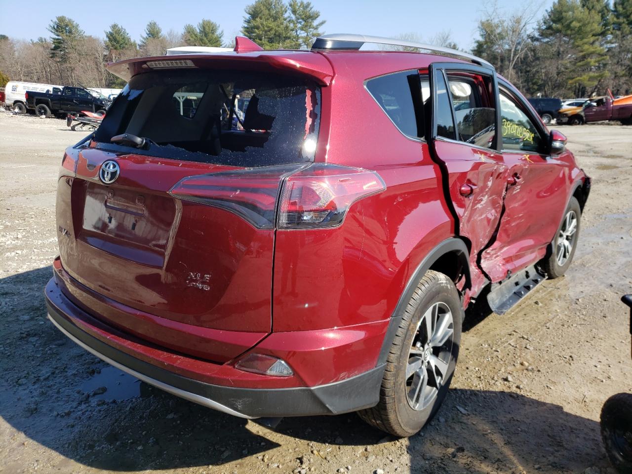Photo 4 from auction – 2018 TOYOTA RAV4 ADVEN with VIN JTMRFREV9JD234808