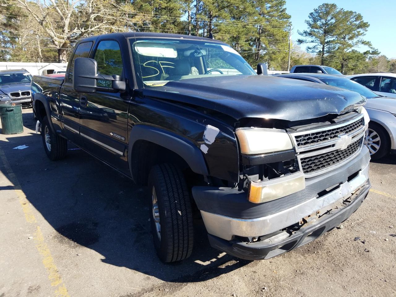 CHEVROLET SILVERADO 2006 with VIN 1GCHC29U96E103098 - Photo from auction