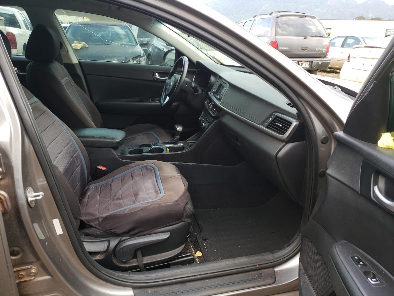 Photo 5 from auction – 2016 KIA OPTIMA LX with VIN 5XXGT4L11GG010465