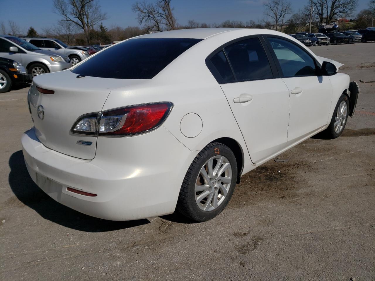 Photo 4 from auction – 2012 MAZDA 3 with VIN JM1BL1V78C1605457