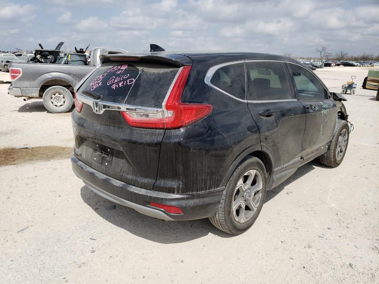 Photo 4 from auction – 2017 HONDA CR-V EX with VIN 7FARW1H53HE017663