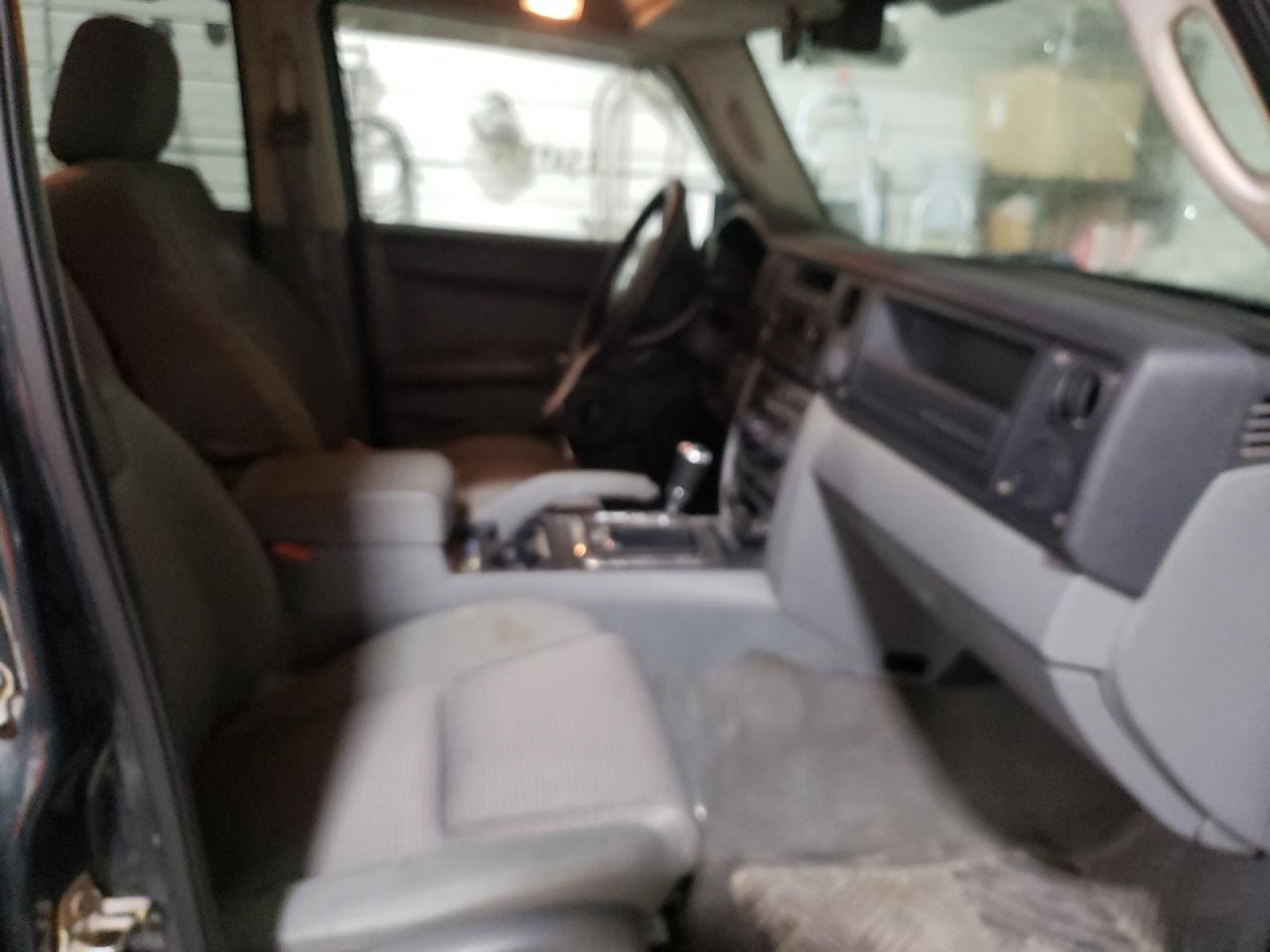 Photo 5 from auction – 2006 JEEP COMMANDER with VIN 1J8HG48N06C174138