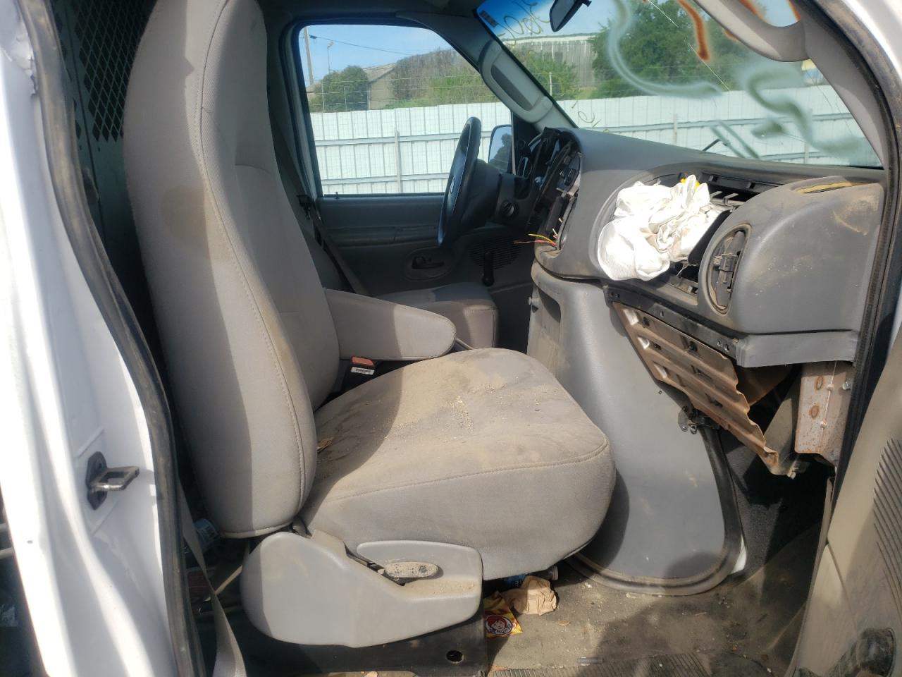 Фото 5 с аукциона – 2006 FORD ECONOLINE с VIN 1FTSE34L96HB26478