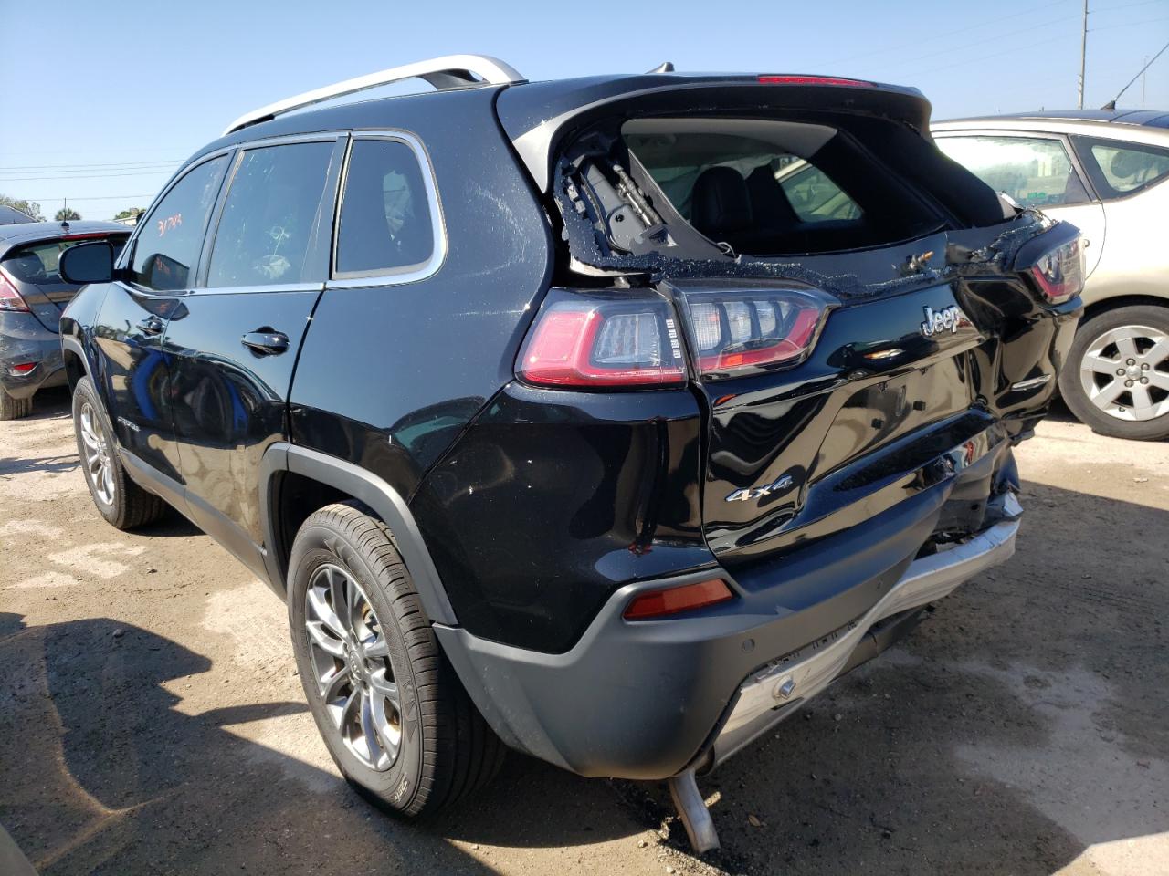 Photo 3 from auction – 2019 JEEP CHEROKEE L with VIN 1C4PJMLBXKD112722