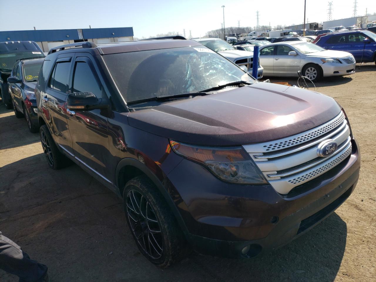 FORD EXPLORER X 2011 с VIN 1FMHK8D83BGA18039 - Фото с аукциона