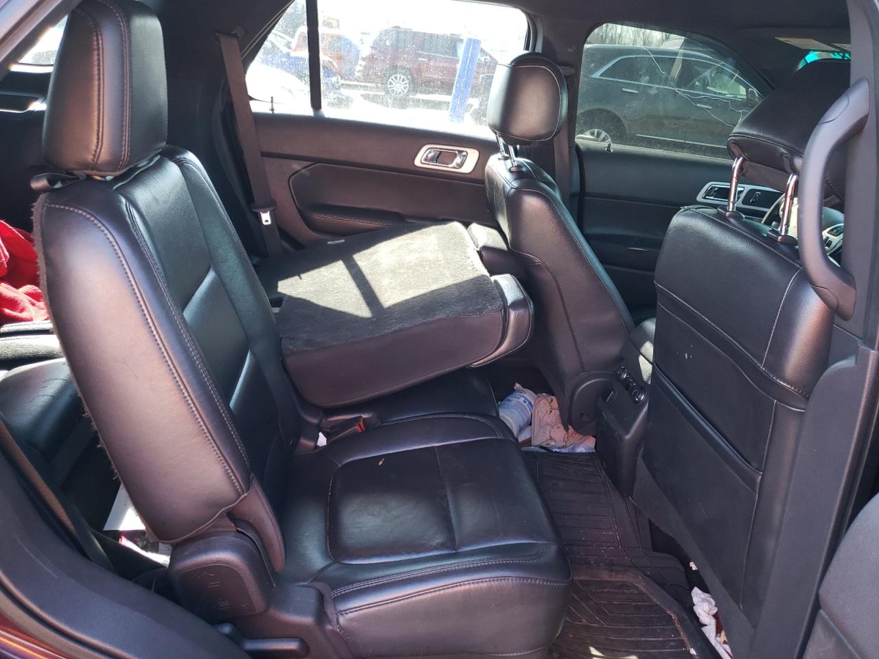 Photo 6 from auction – 2011 FORD EXPLORER X with VIN 1FMHK8D83BGA18039