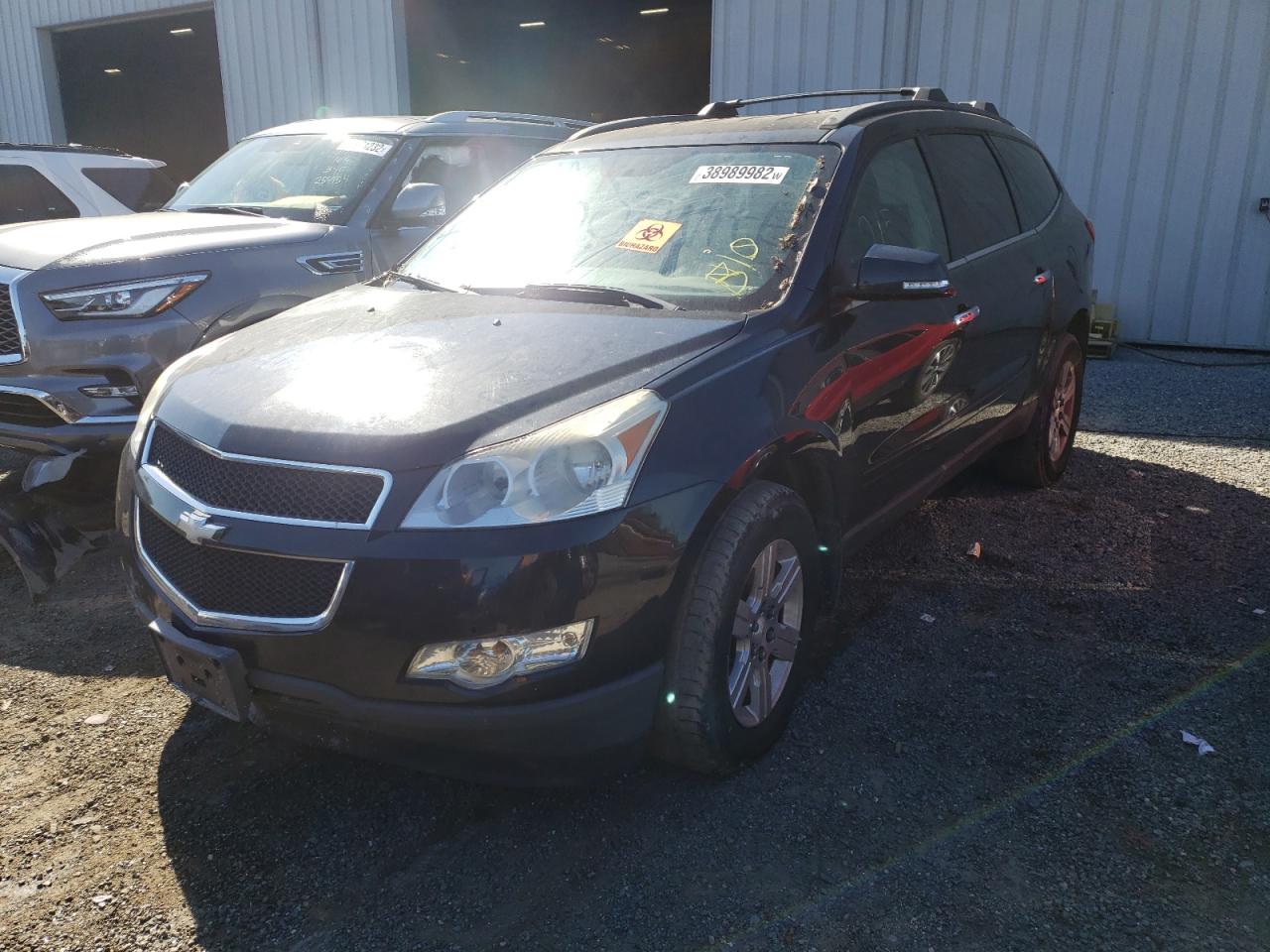 Photo 2 from auction – 2012 CHEVROLET TRAVERSE L with VIN 1GNKVGED8CJ403096