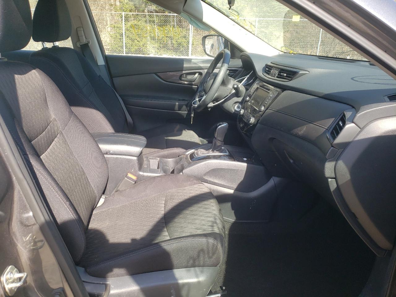 Photo 5 from auction – 2019 NISSAN ROGUE S with VIN 5N1AT2MV2KC811213