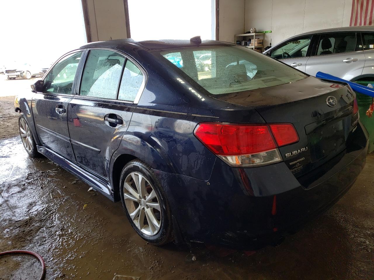 Photo 3 from auction – 2014 SUBARU LEGACY 2.5 with VIN 4S3BMBL64E3026082