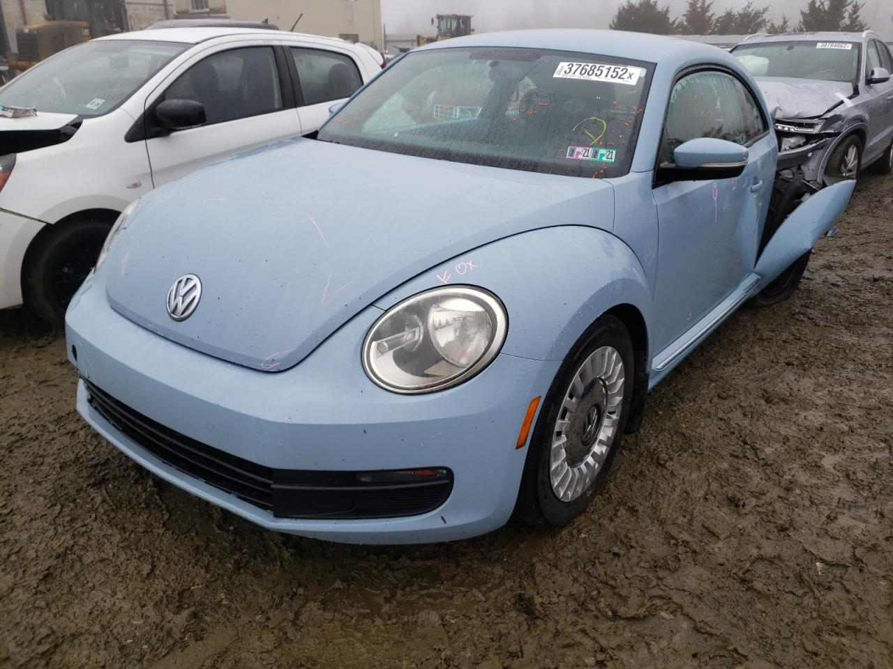 Photo 2 from auction – 2014 VOLKSWAGEN BEETLE with VIN 3VWJ17AT7EM654496