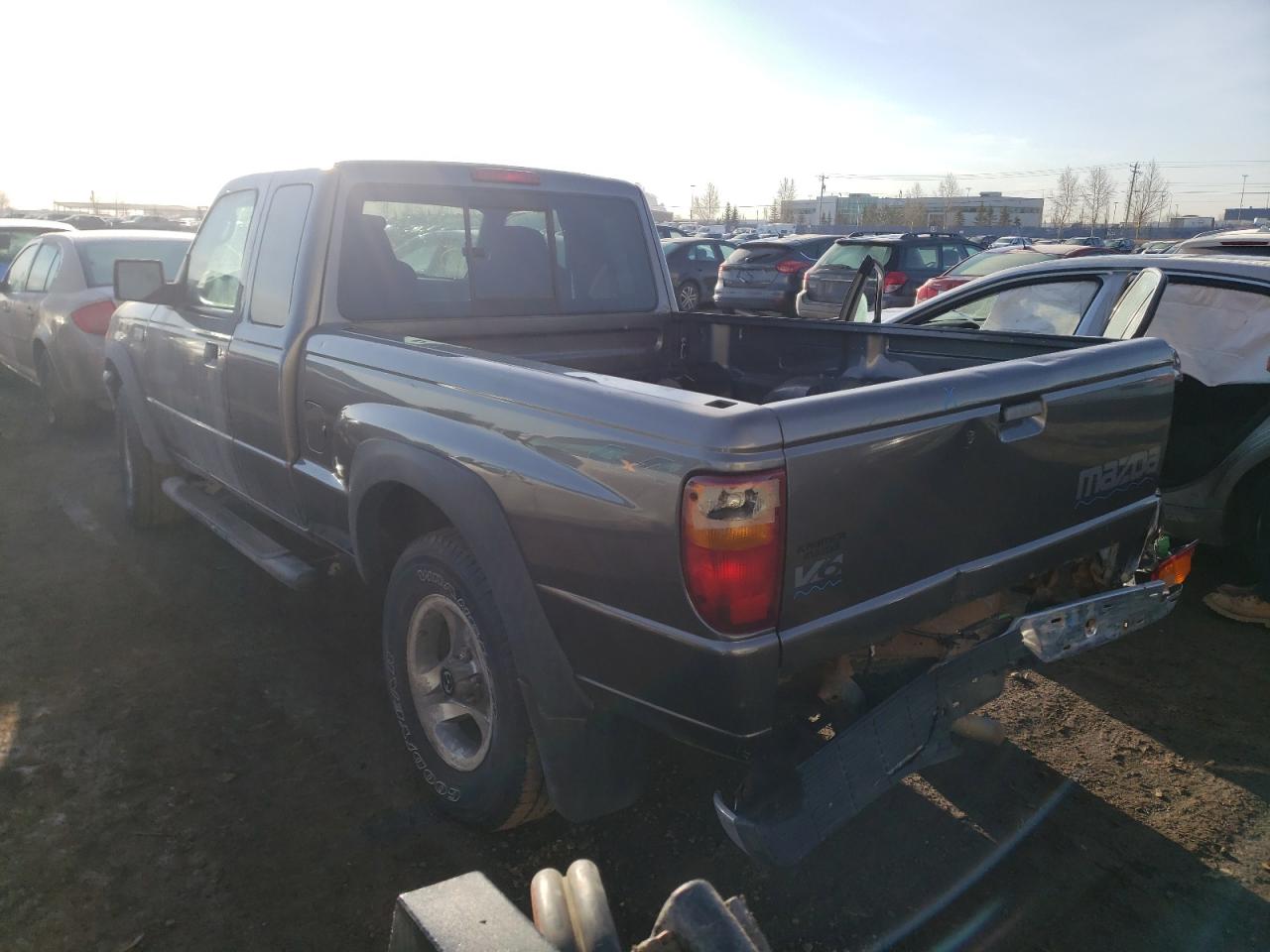 Photo 3 from auction – 2006 MAZDA B4000 CAB with VIN 4F4ZR47E56PM04392