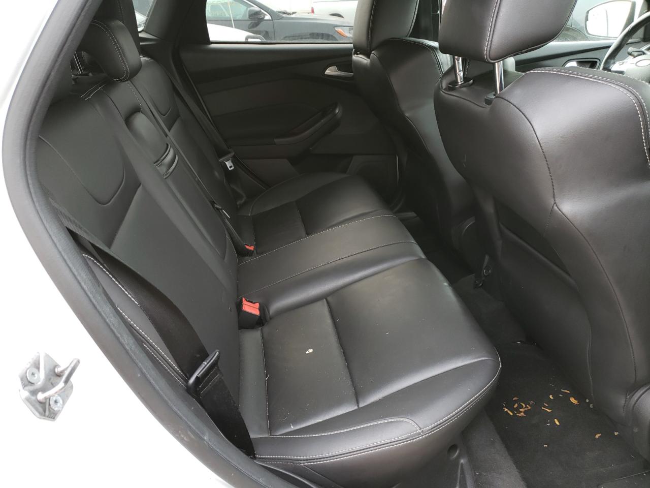 Photo 6 from auction – 2013 FORD FOCUS ST with VIN 1FADP3L92DL289398