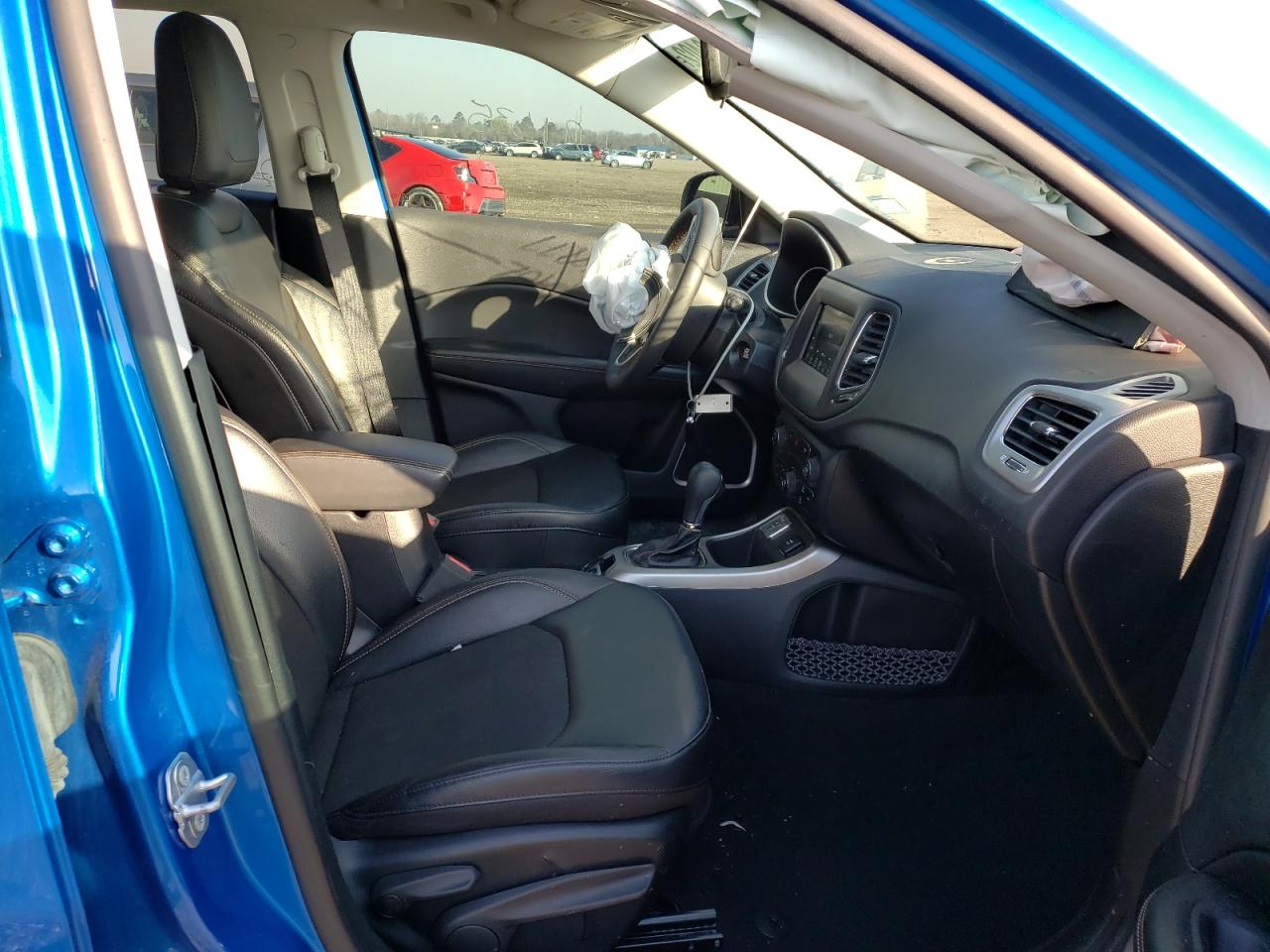 Photo 5 from auction – 2021 JEEP COMPASS LA with VIN 3C4NJCBB5MT548877
