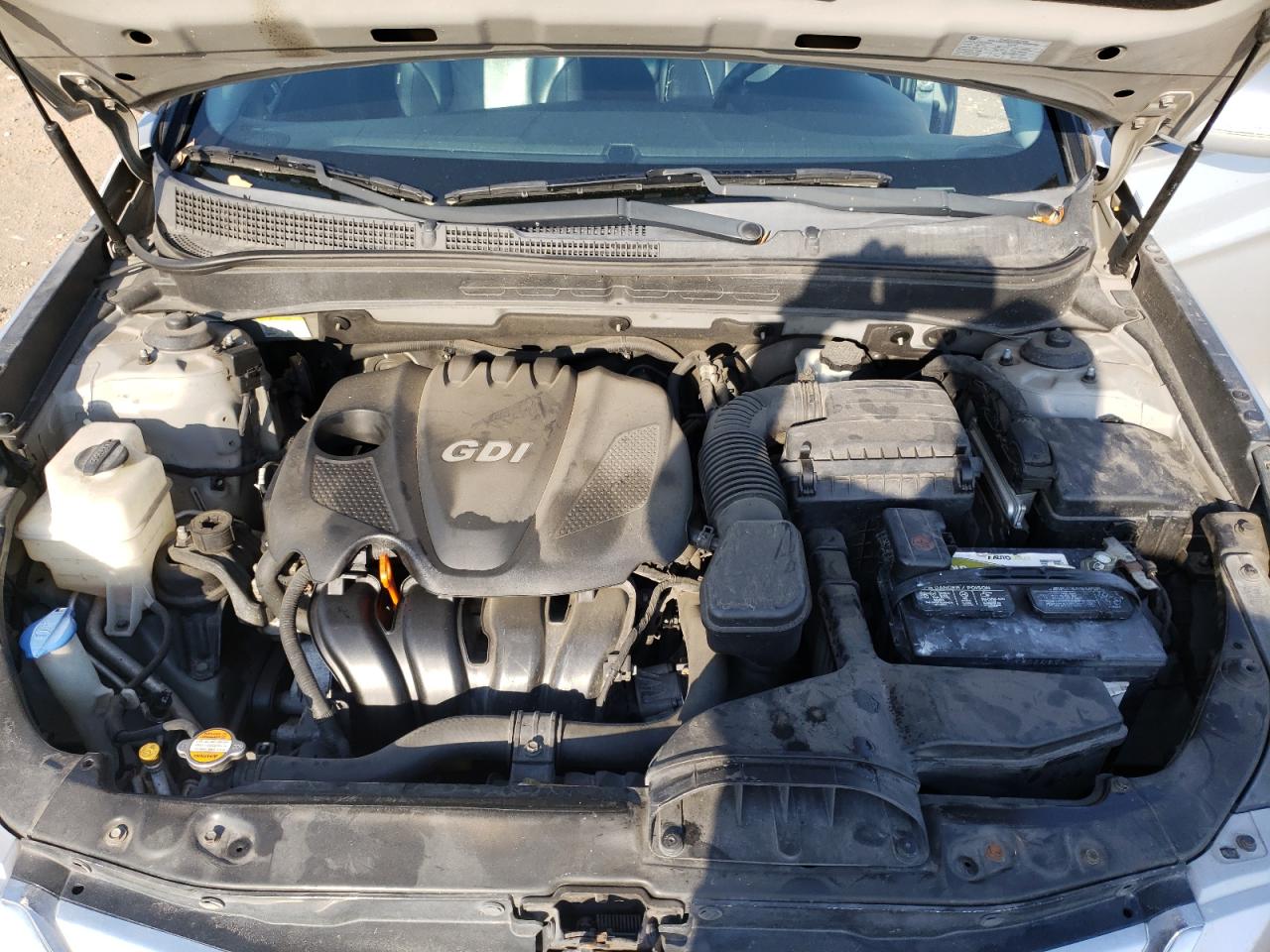 Photo 7 from auction – 2011 HYUNDAI SONATA SE with VIN 5NPEC4AC1BH004092