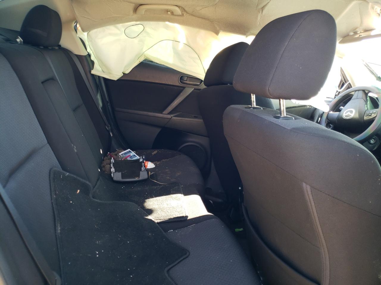 Photo 6 from auction – 2010 MAZDA 3 I with VIN JM1BL1SF7A1221503