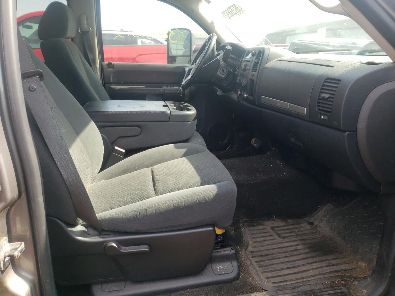 Photo 5 from auction – 2007 CHEVROLET 1500 SILVE with VIN 2GCEC13J271570099