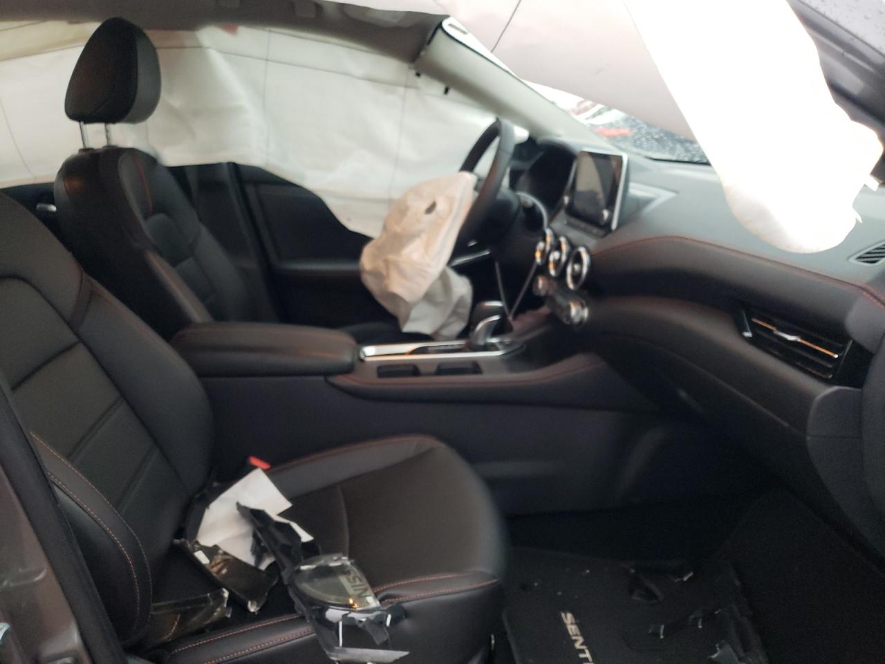 Photo 5 from auction – 2020 NISSAN SENTRA SR with VIN 3N1AB8DV2LY286076