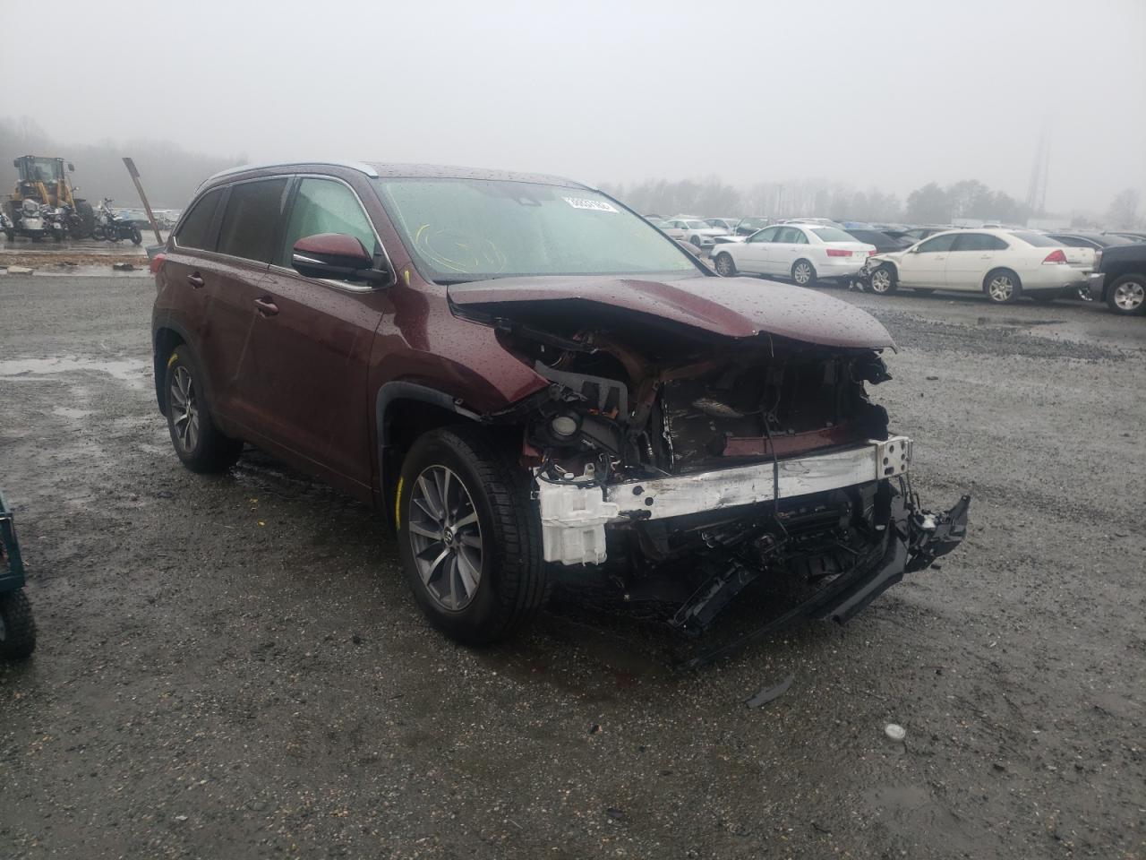 TOYOTA HIGHLANDER 2017 with VIN 5TDJZRFH4HS409252 - Photo from auction