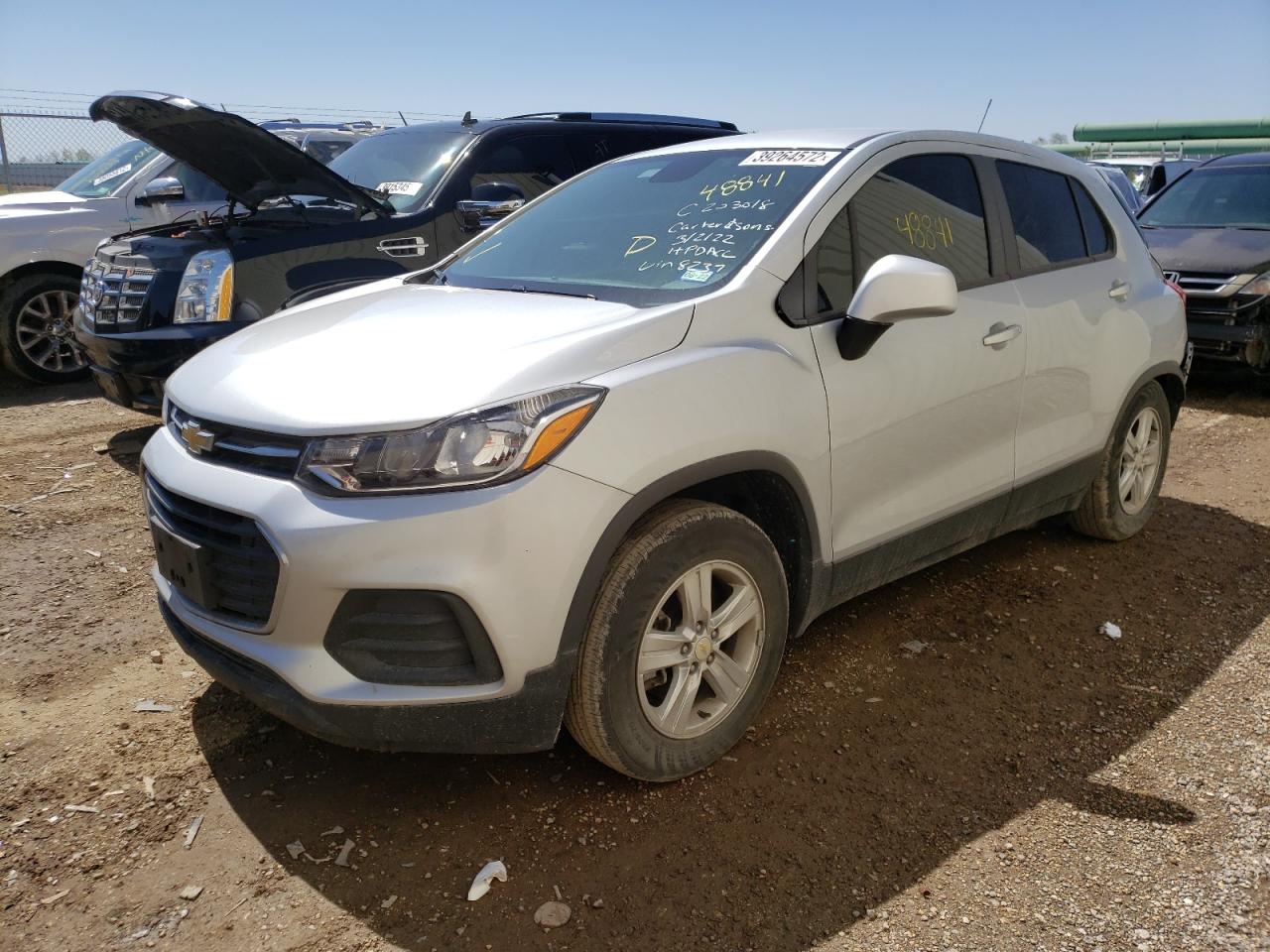 Photo 2 from auction – 2020 CHEVROLET TRAX LS with VIN 3GNCJKSB3LL228237