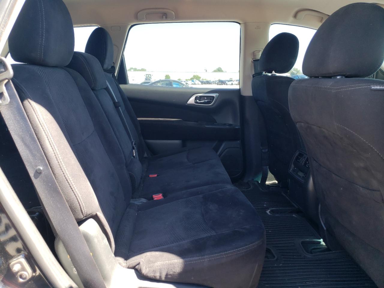 Photo 6 from auction – 2014 NISSAN PATHFINDER with VIN 5N1AR2MM1EC671309