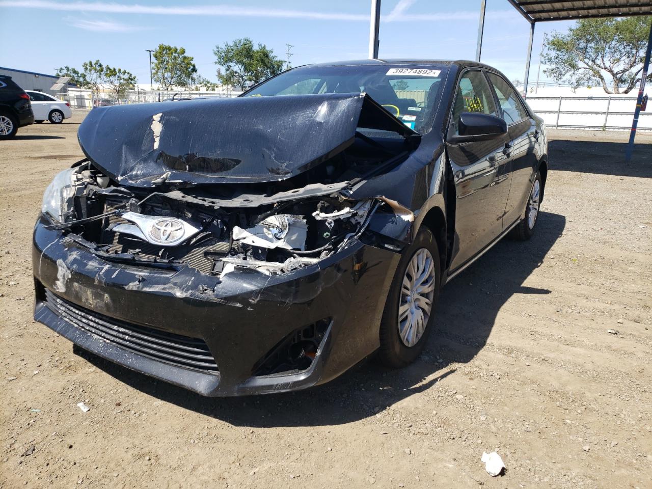 Photo 2 from auction – 2014 TOYOTA CAMRY L with VIN 4T4BF1FK1ER440901
