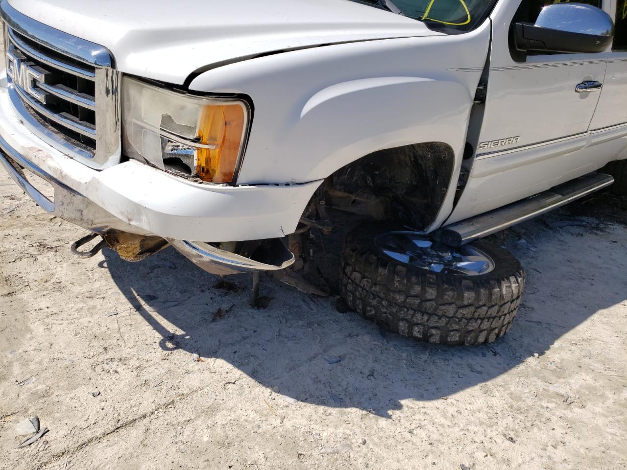 Photo 9 from auction – 2013 GMC SIERRA K15 with VIN 3GTP2VE75DG299952