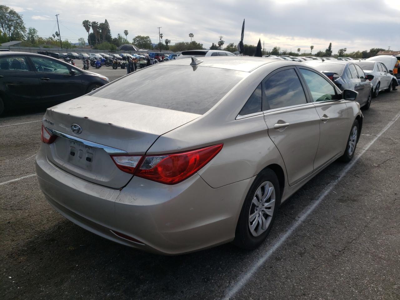 Photo 4 from auction – 2011 HYUNDAI SONATA GLS with VIN 5NPEB4AC1BH189084