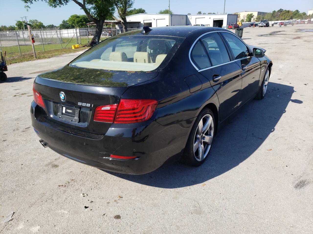 Photo 4 from auction – 2015 BMW 528 I with VIN WBA5A5C54FD518800
