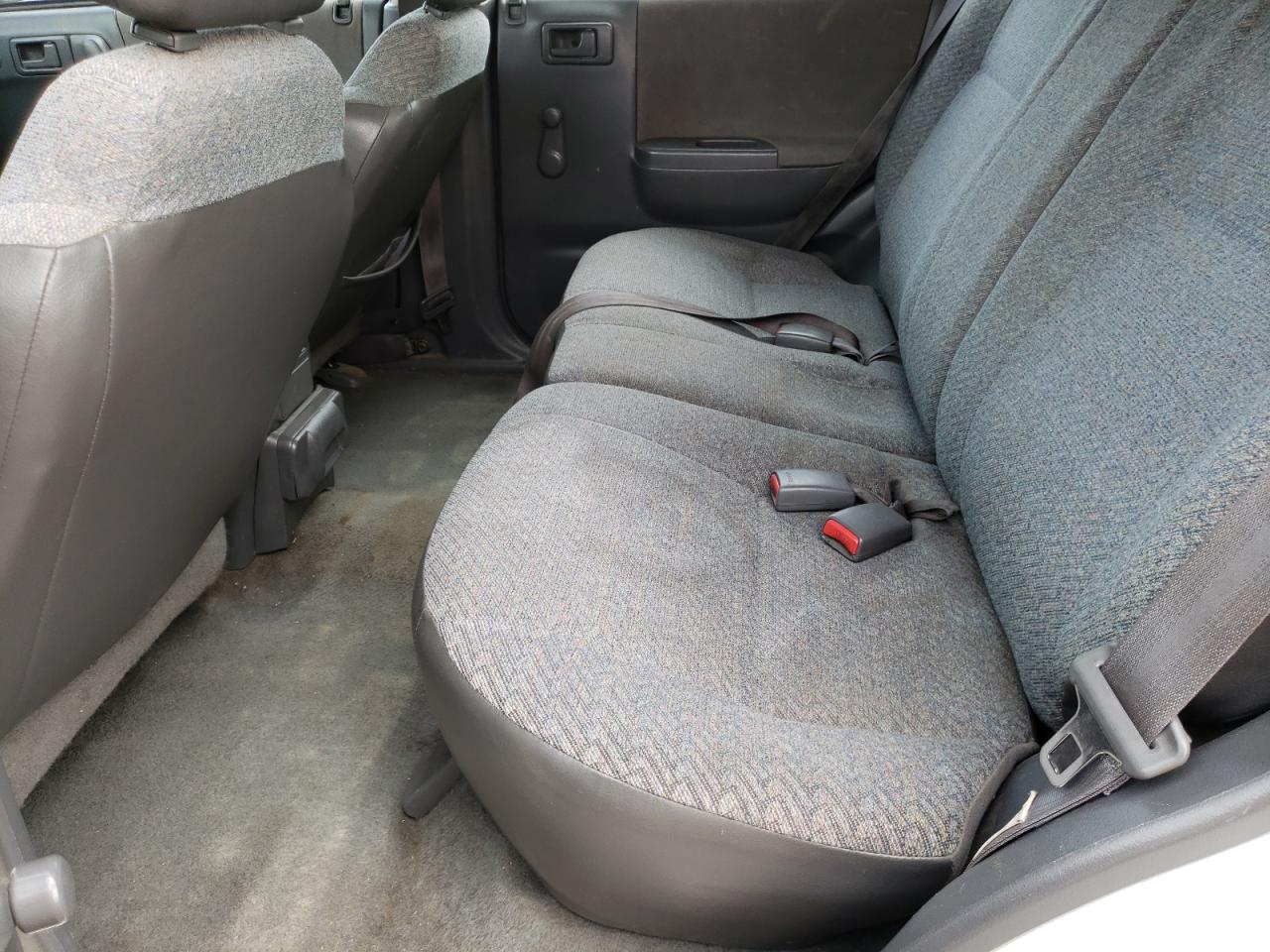Photo 6 from auction – 1998 ISUZU RODEO S with VIN 4S2CK58D2W4371601