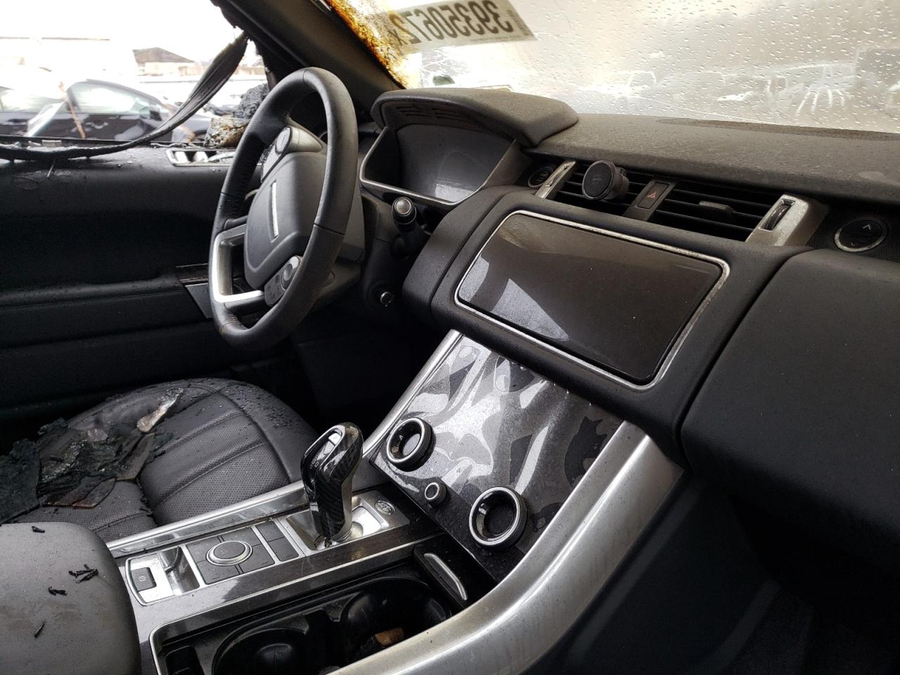 Photo 9 from auction – 2020 LAND ROVER RANGE ROVE with VIN SALWR2SU9LA717628