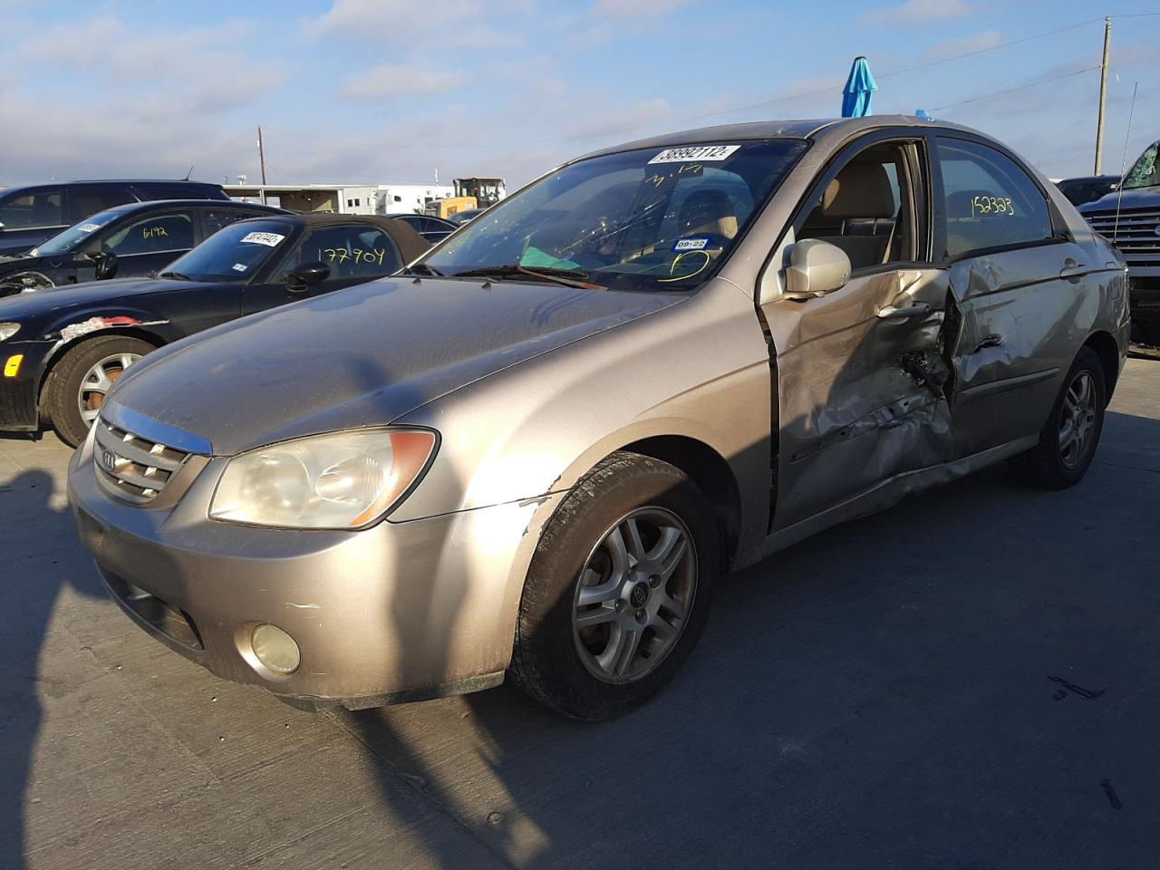 Photo 2 from auction – 2005 KIA SPECTRA LX with VIN KNAFE121055121030