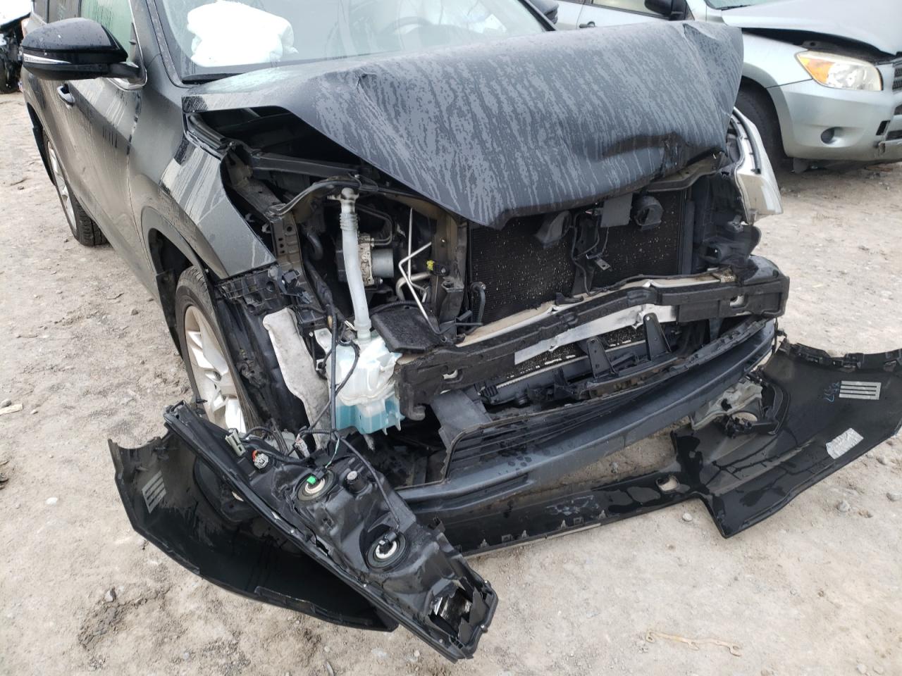 Photo 9 from auction – 2016 TOYOTA HIGHLANDER with VIN 5TDDKRFH5GS322170