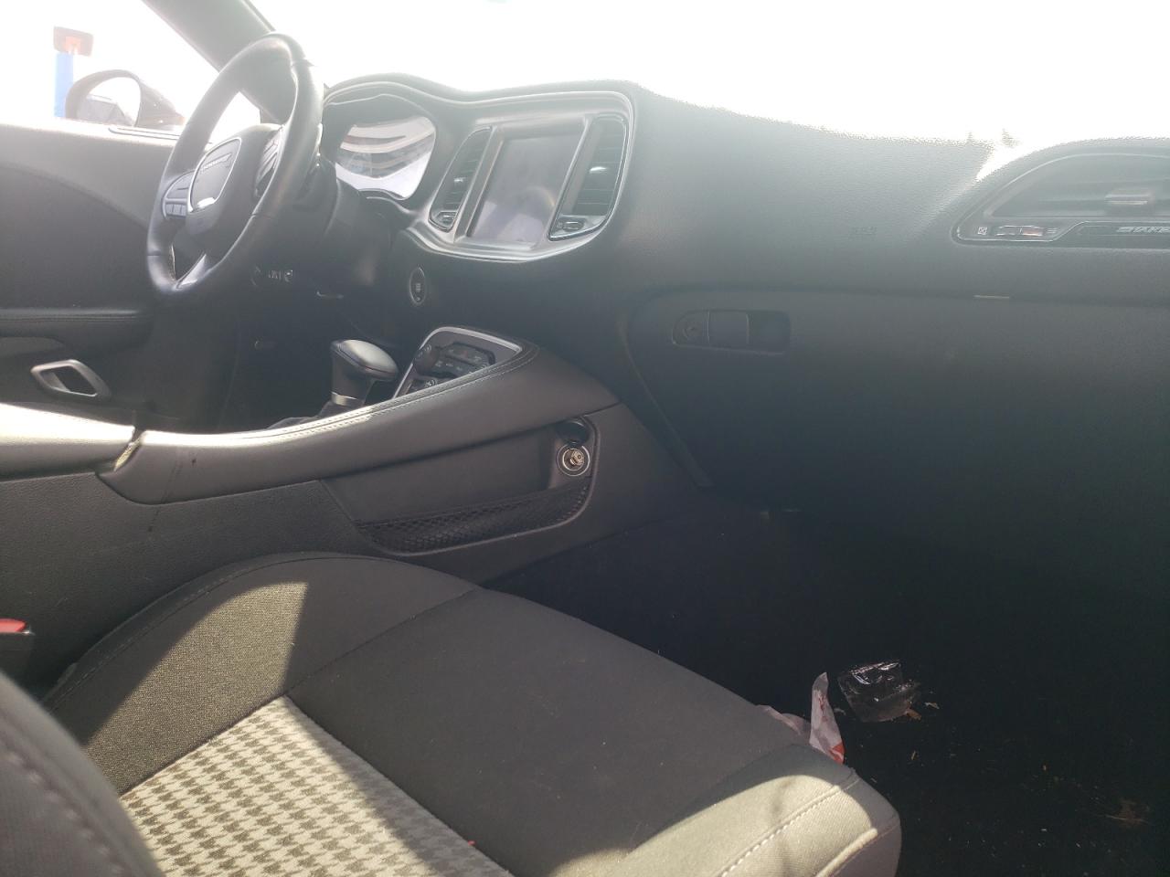 Photo 5 from auction – 2019 DODGE CHALLENGER with VIN 2C3CDZFJ8KH642605