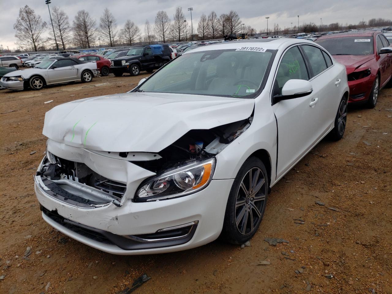 Photo 2 from auction – 2018 VOLVO S60 INSCRI with VIN LYV402TK6JB170118