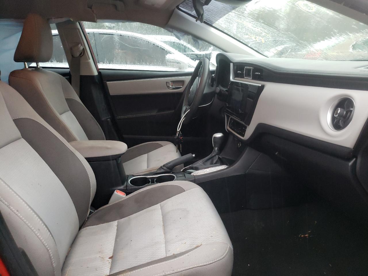 Photo 5 from auction – 2018 TOYOTA COROLLA L with VIN 2T1BURHE3JC063392