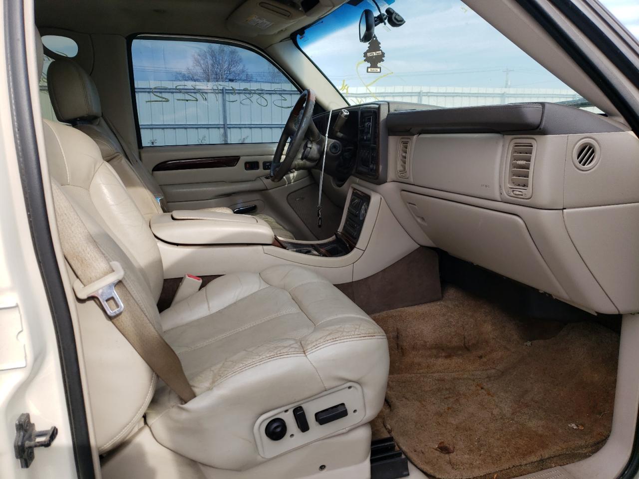 Photo 5 from auction – 2002 CADILLAC ESCALADE E with VIN 3GYEK63N62G358013