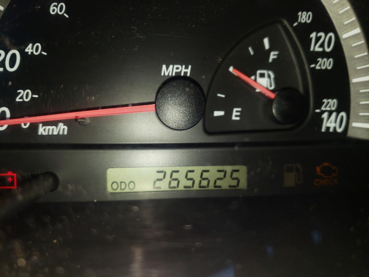 Photo 8 from auction – 2003 TOYOTA CAMRY LE with VIN 4T1BE32K33U198916